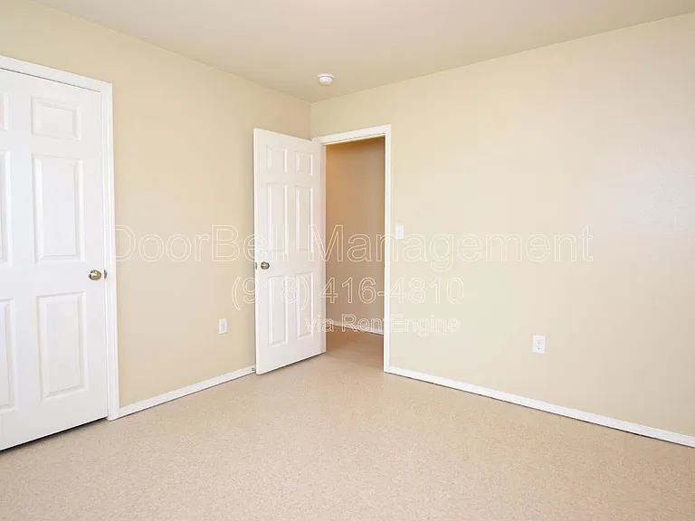 6025 S Madison Pl — Photo 7