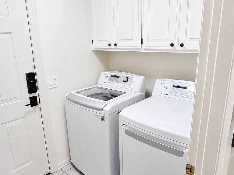 5601 E Country Rdg — Photo 14