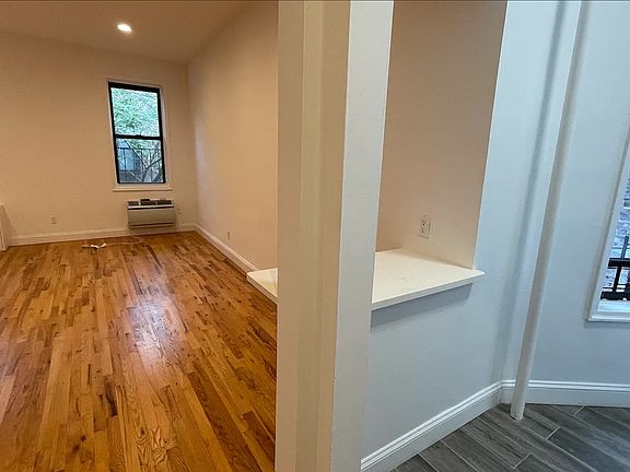 4th image of 321 E 66th St APT 5D