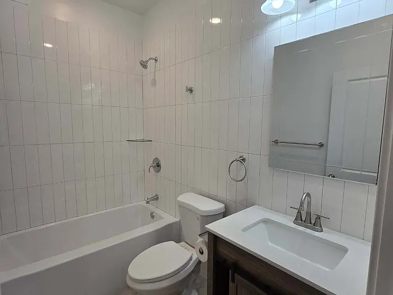 2544 S Sheridan St — Photo 33
