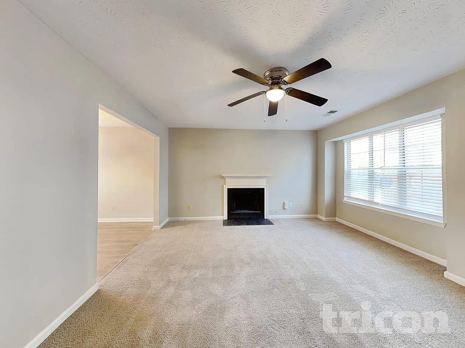575 Woodcrest Manor Drive Stone Mountain GA — Photo 3