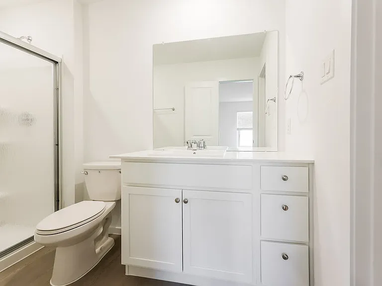 16118 Hatton Dr — Photo 15