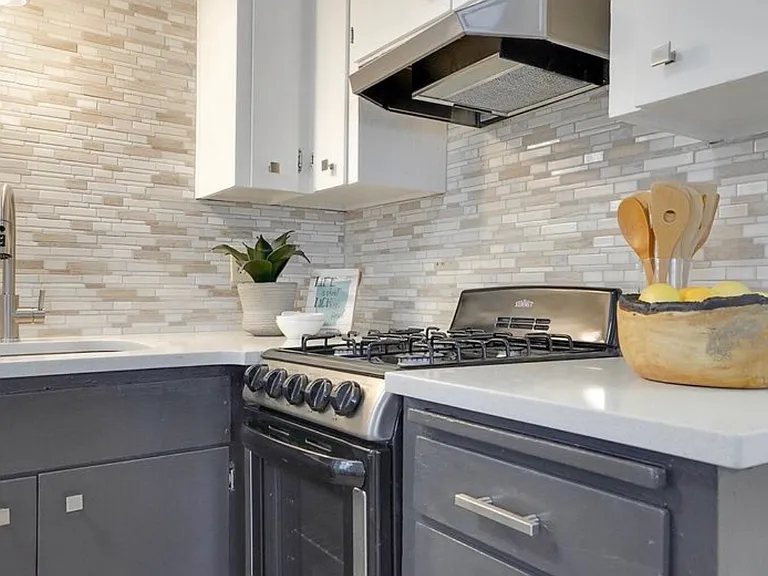 2347 Lee St SE — Photo 6
