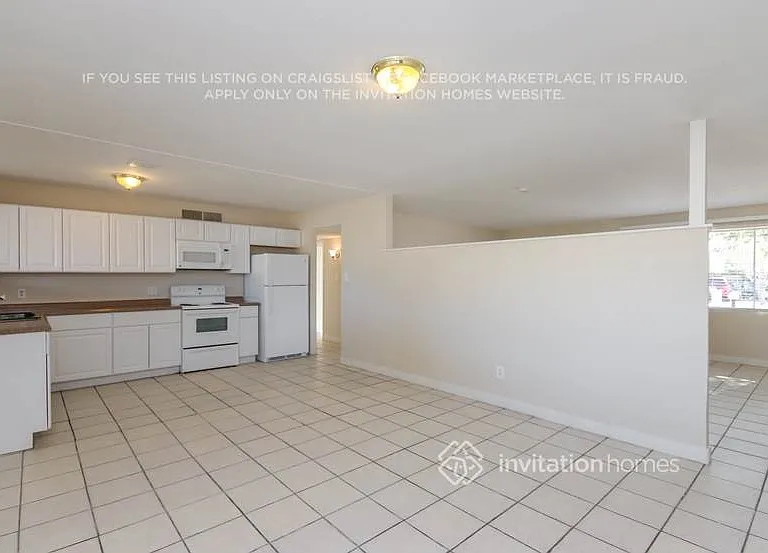 2964 N 53rd Dr — Photo 9