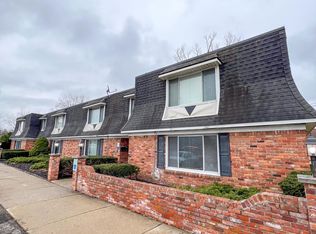 3440 Sashabaw Rd #8, Waterford, MI 48329