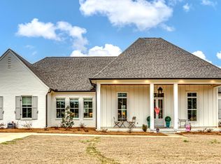 229 Harrell Rd, Pelahatchie, MS 39145