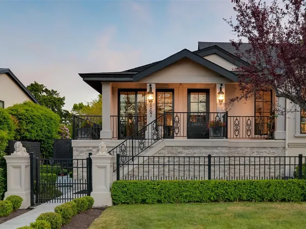 867 Victoria Ave, Oak Bay, BC V8S 4N4