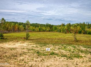 21 Ridgeway Rd, Jamestown, TN 38556