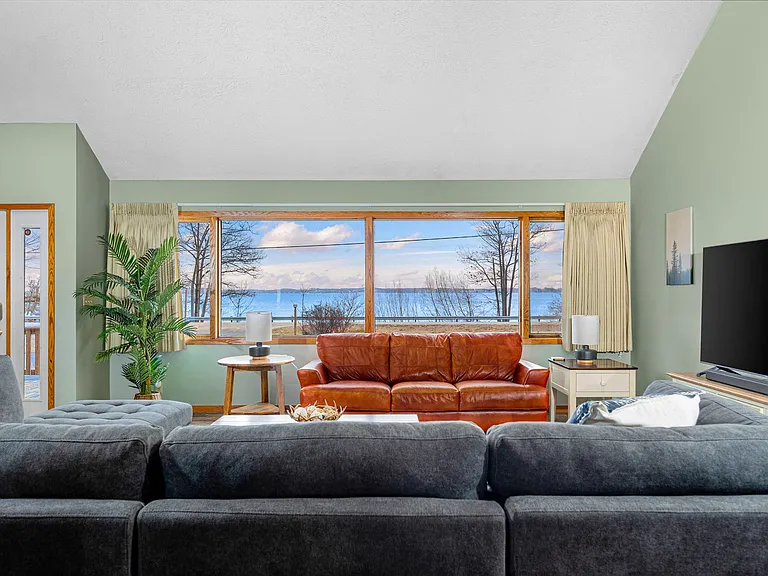 9402 S West Bay Shore Dr — Photo 29