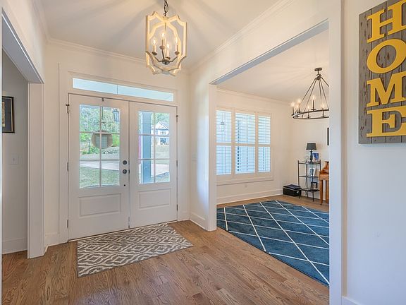 3rd image of 3920 Essex Heights Ct