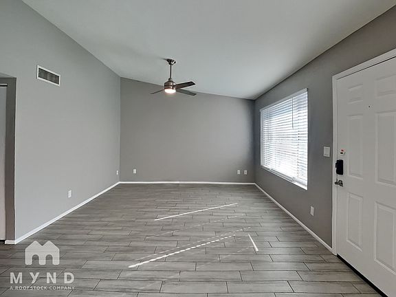 4th image of 1014 W Malibu Dr