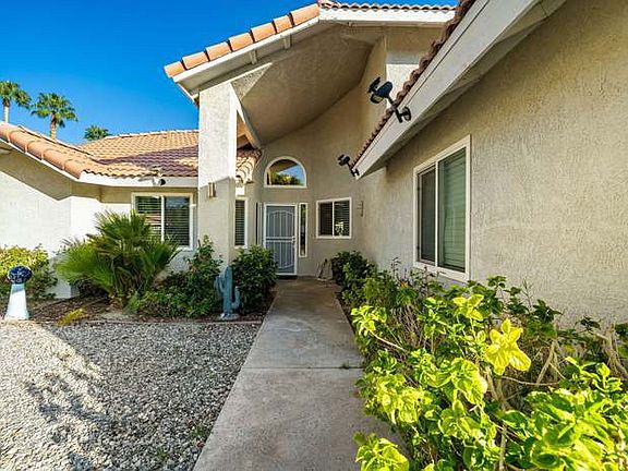 3rd image of 68220 Risueno Rd #1