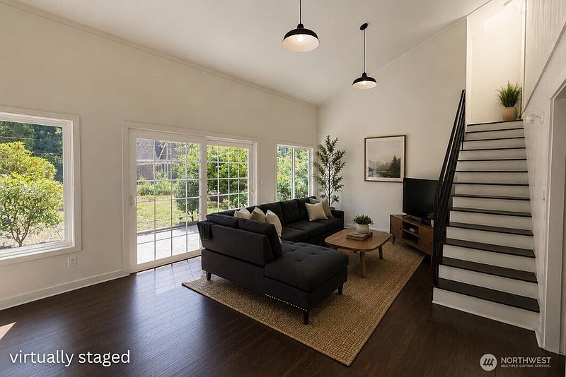 5th image of 36875 Tamarack Drive NE