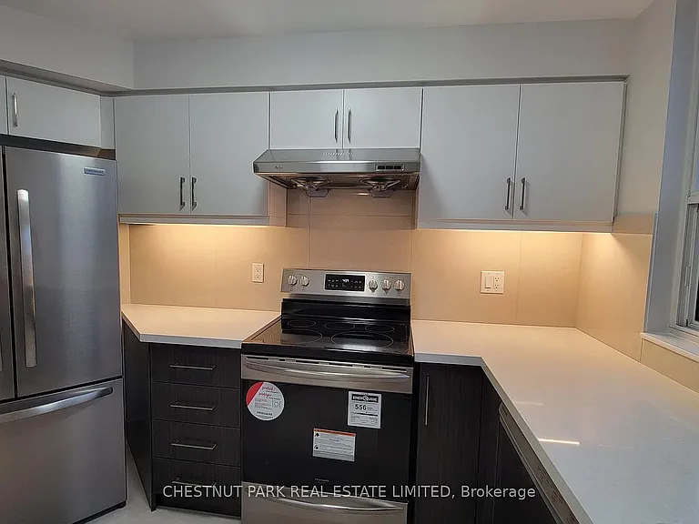 25 Maitland St #1201 — Photo 12
