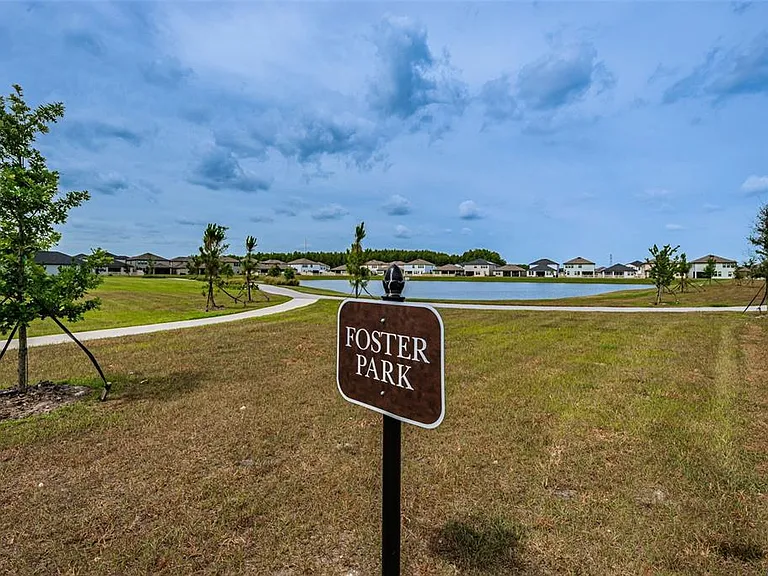 8327 Crescent Oaks Dr — Photo 56
