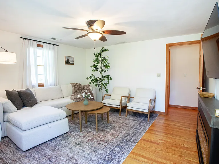 9 Pearl St #2 — Photo 23