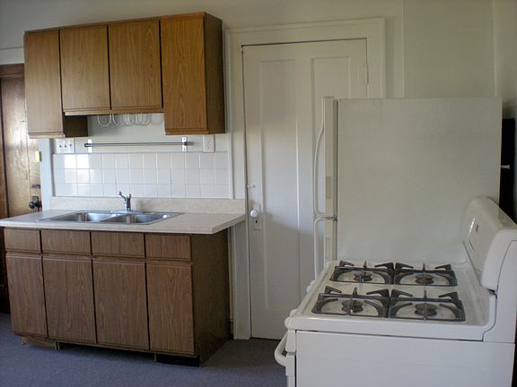 4th image of 695 Goodale Ave APT 1