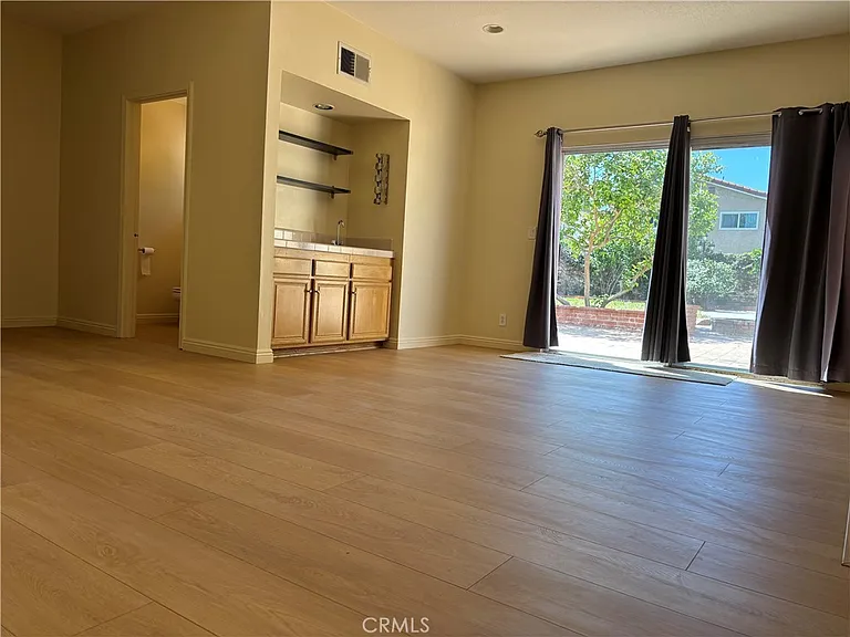 7515 Melvin Ave — Photo 5