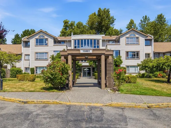 15991 Thrift Ave #219, White Rock, BC V4B 2M9