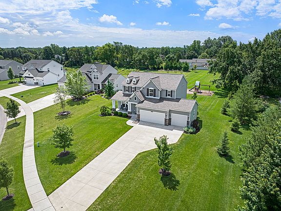 3rd image of 3228 Harmon Ct