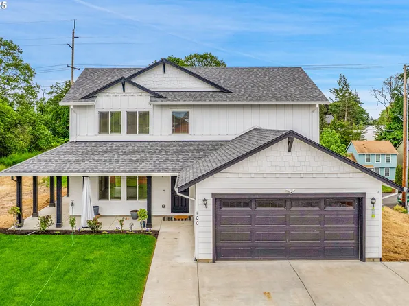 100 Running Dogs Ln, Saint Helens, OR 97051