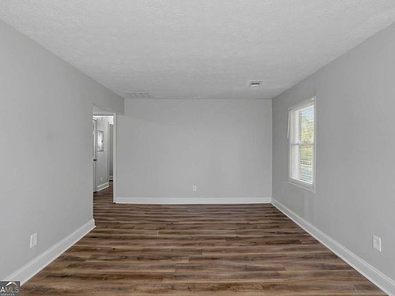 2nd image of 3741 Loren Dr