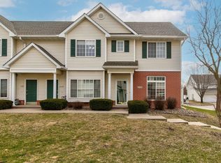 2175 Ridgeview Cir, Clive, IA 50325