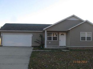 1104 William Hall Dr, Paragould, AR 72450