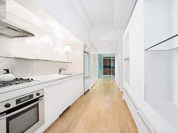 3rd image of 15 Broad St APT 1630