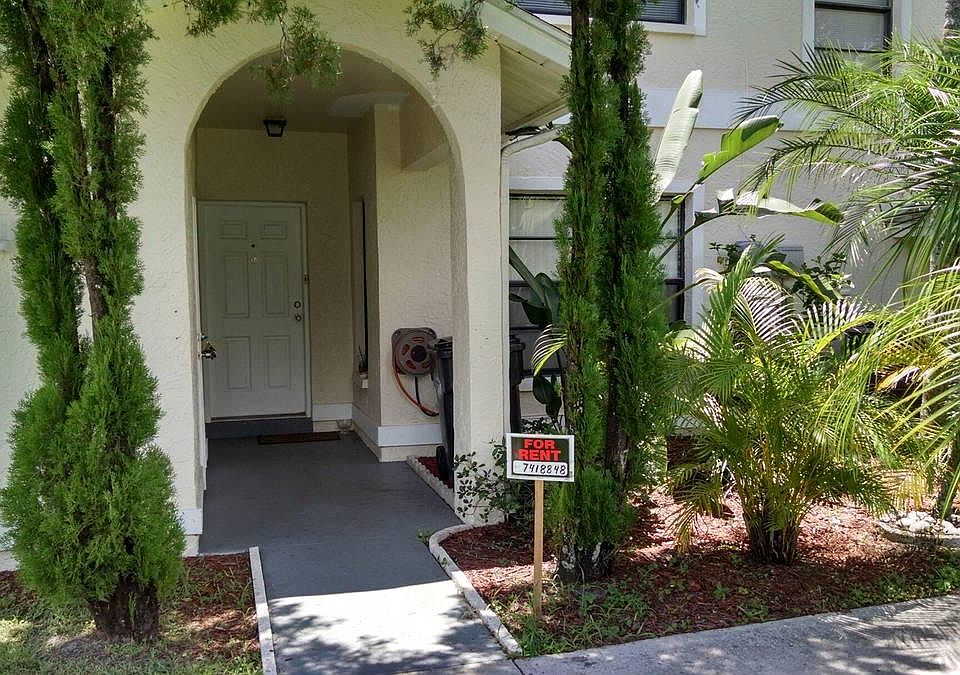 1st image of 52 Emerald Bay Dr