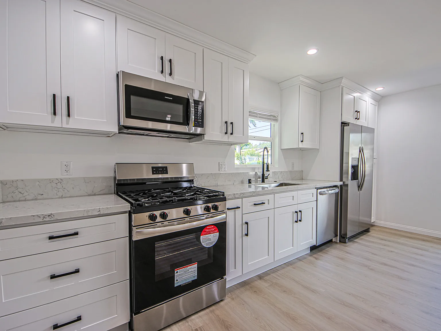 2 bed, 2.5 bath, 1200 sqft, $2,895 — Photo 4