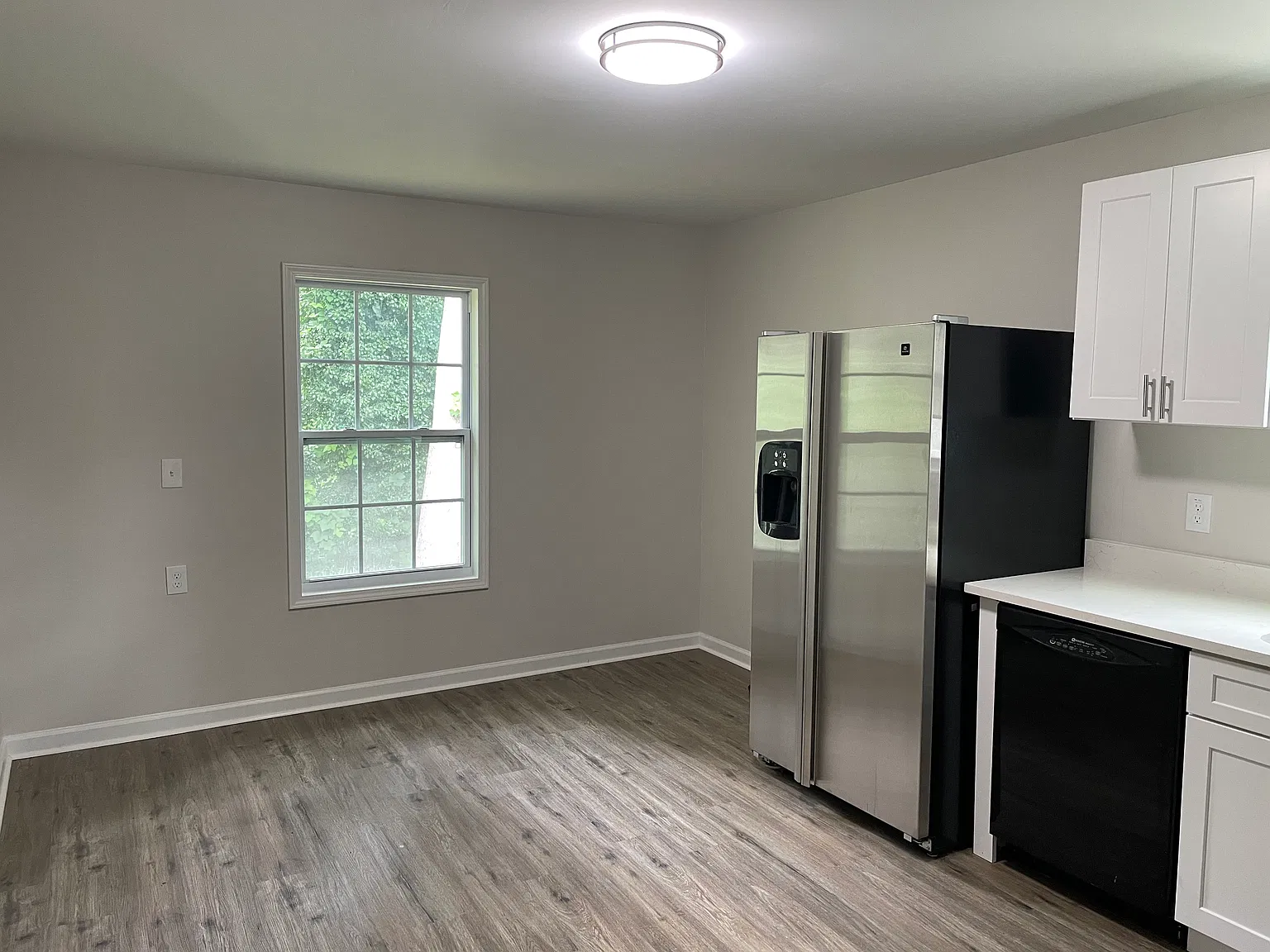 2861 Lakemont Dr SW — Photo 1