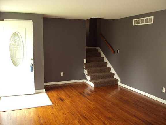 4th image of 8423 Ann Ave