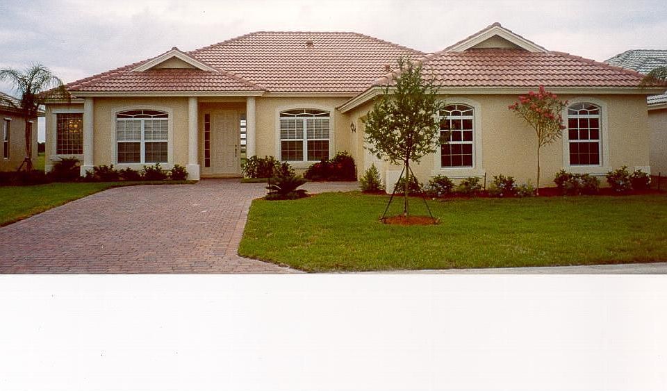 420 NW DOVER CT - GORGEOUS