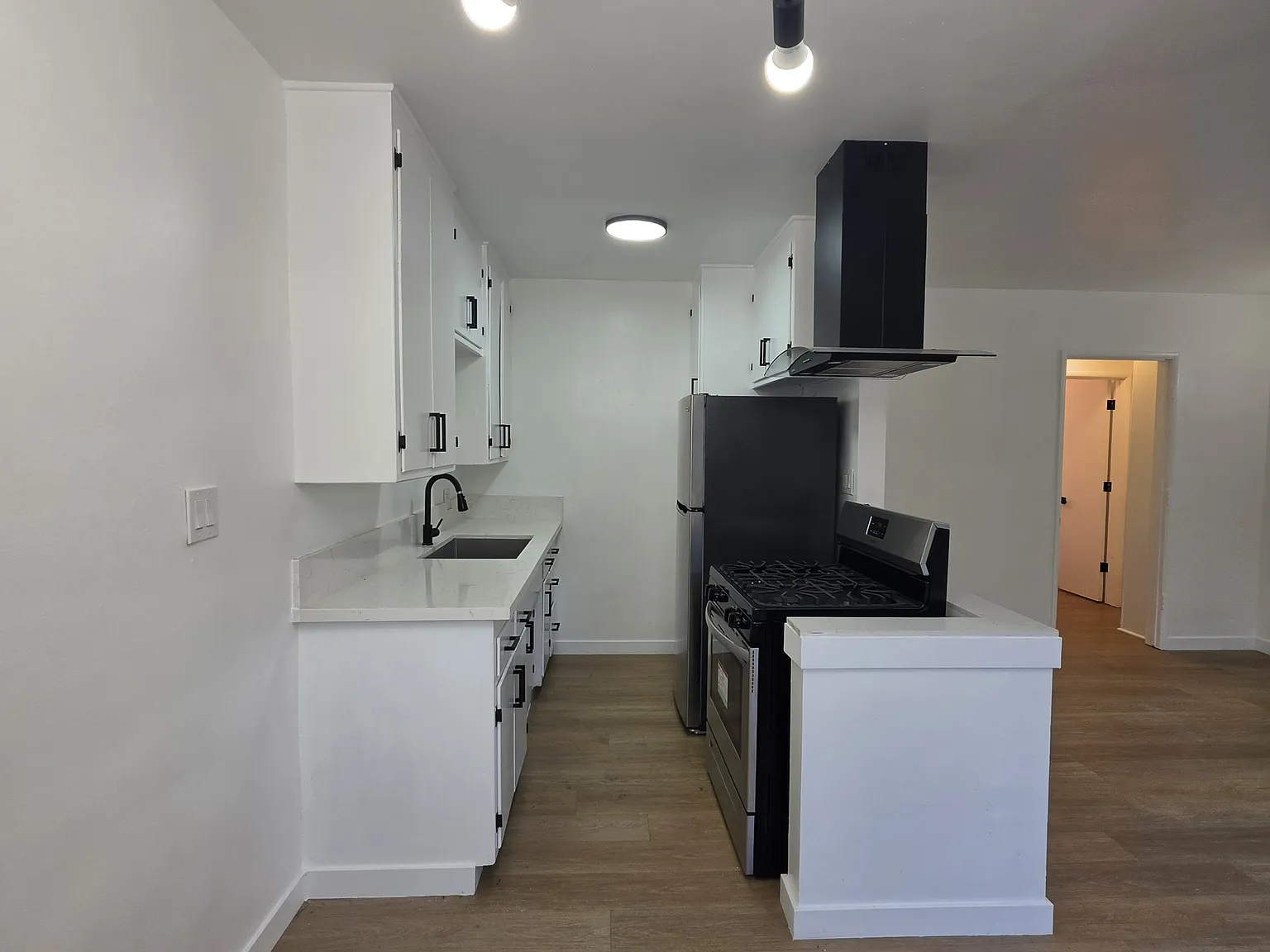 6315 Cherry Ave — Photo 2