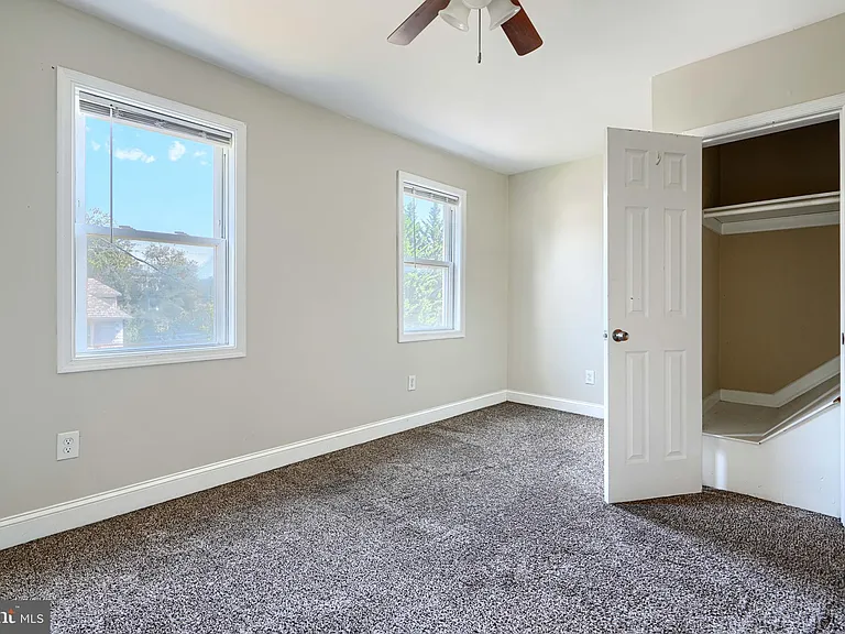 6110 Everall Ave — Photo 13