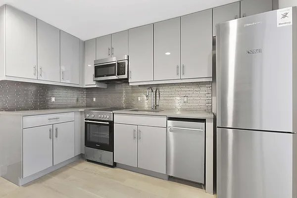 Rented by Halstead Real Estate | media 17