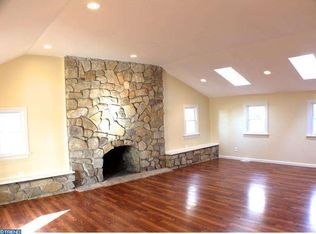 1085 Hedding Jacksonville Rd, Bordentown, NJ 08505