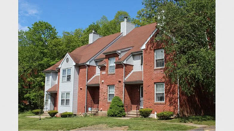 Building Photo - Summitwood Village