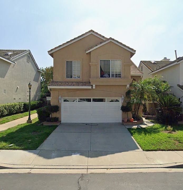 1st image of 2587 La Salle Pointe