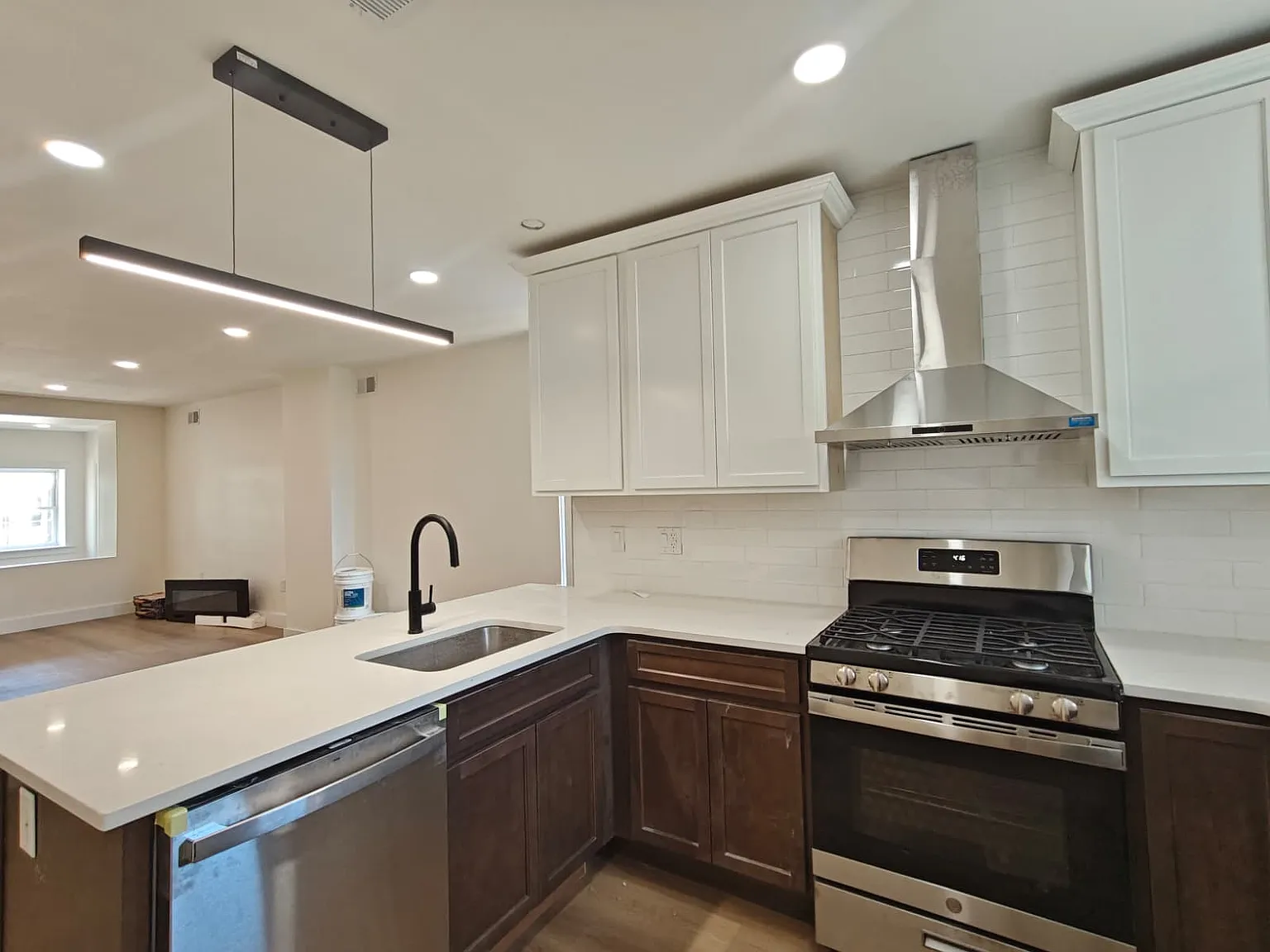 Luxury 4-Bedroom Home in Overbrook! — Photo 4