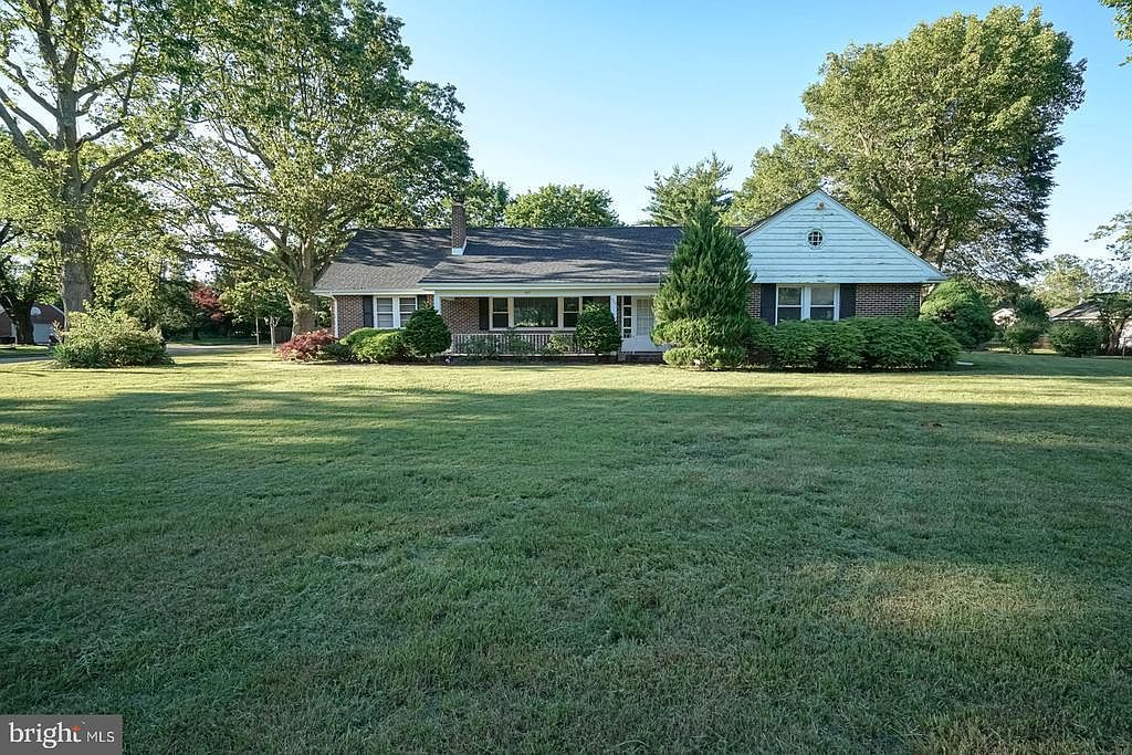 527 Central Ave, Hammonton, NJ 08037 Zillow