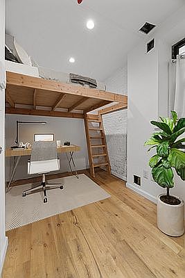 3rd image of 282 W 127th St #7
