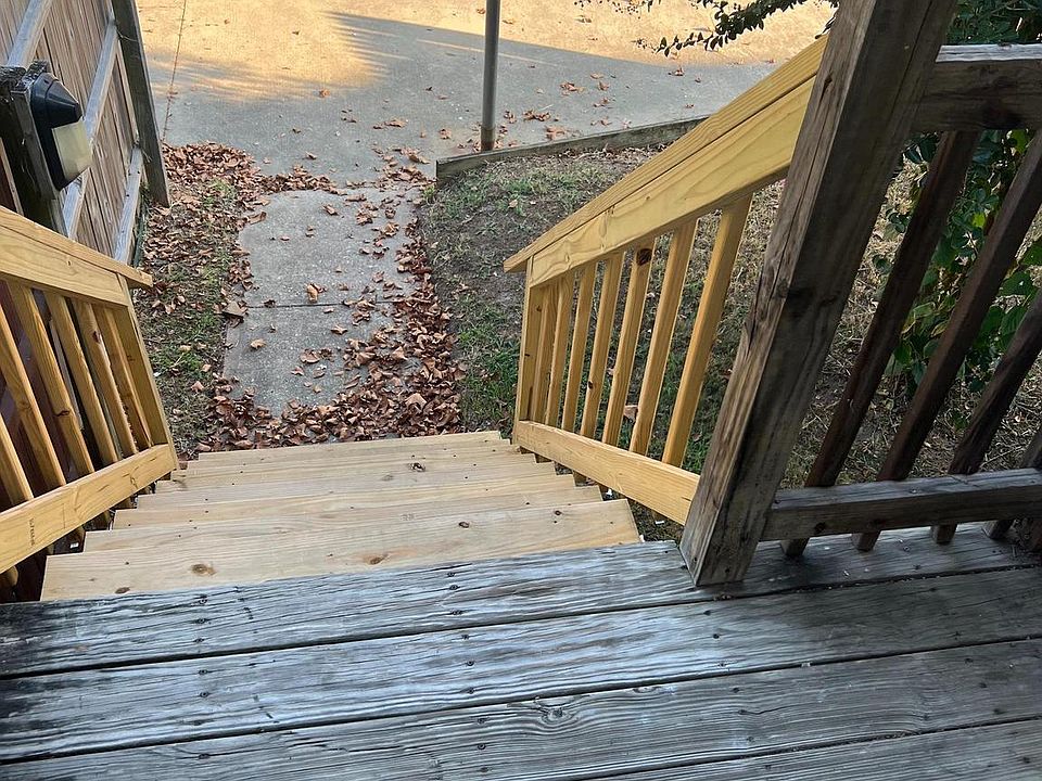 2nd image of 213 Magnolia Ter