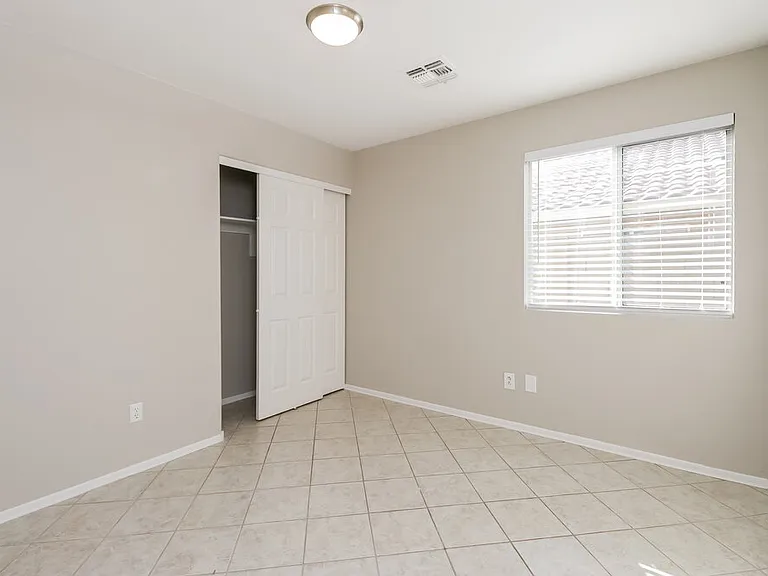 2415 E Browning Pl — Photo 12