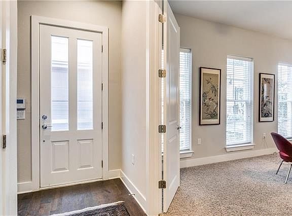 4th image of 1411 Town Creek Dr #1