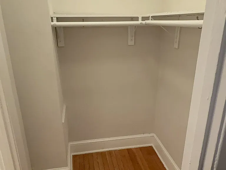1620 C Street Apartments — Photo 8