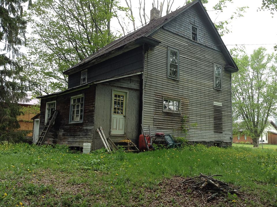 2nd image of 5747 Clark Rd