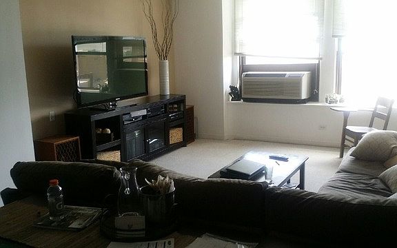 3rd image of 600 S Dearborn St APT 1904