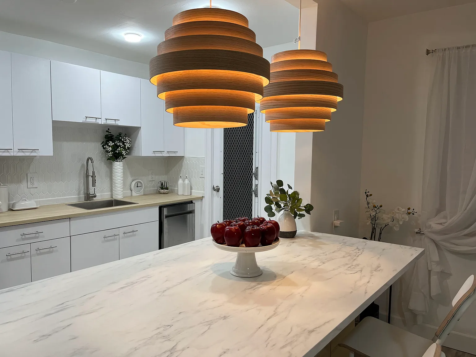1 bed, 1.5 bath, 840 sqft, $1,790 — Photo 3